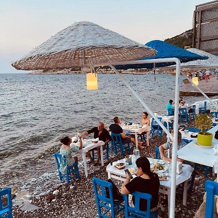 Giritli Rum Meyhanesi & Butik Otel Karaburun  Exterior foto