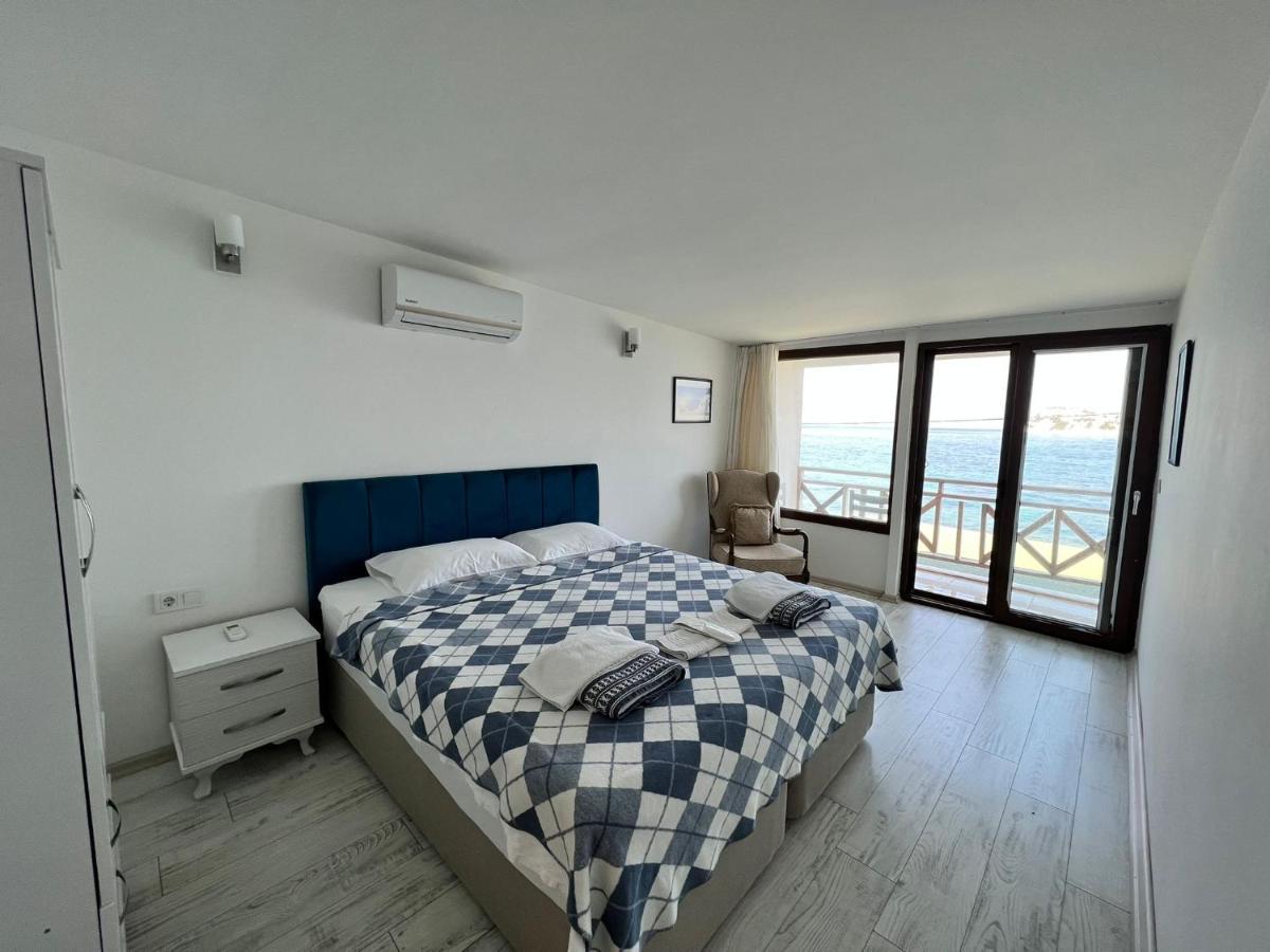 Giritli Rum Meyhanesi & Butik Otel Karaburun  Exterior foto