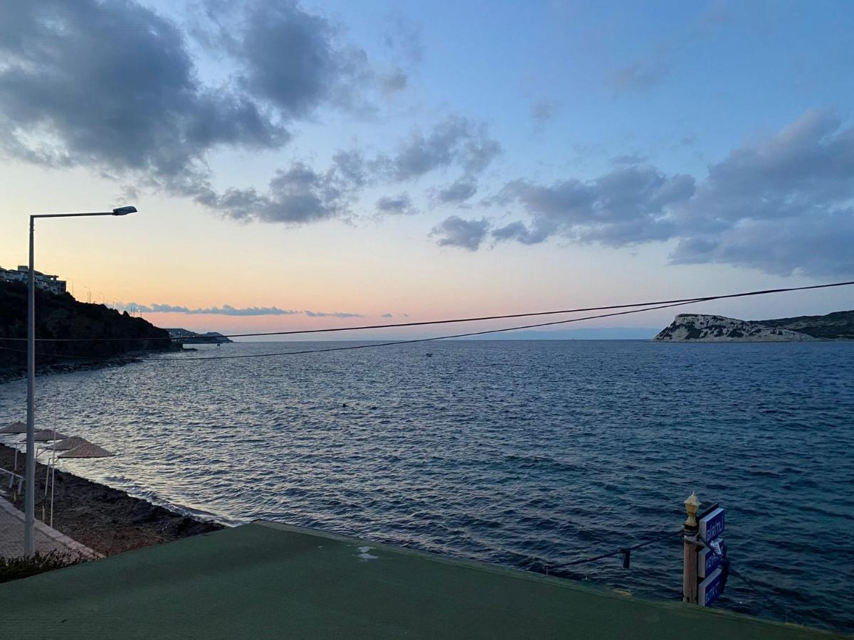 Giritli Rum Meyhanesi & Butik Otel Karaburun  Exterior foto