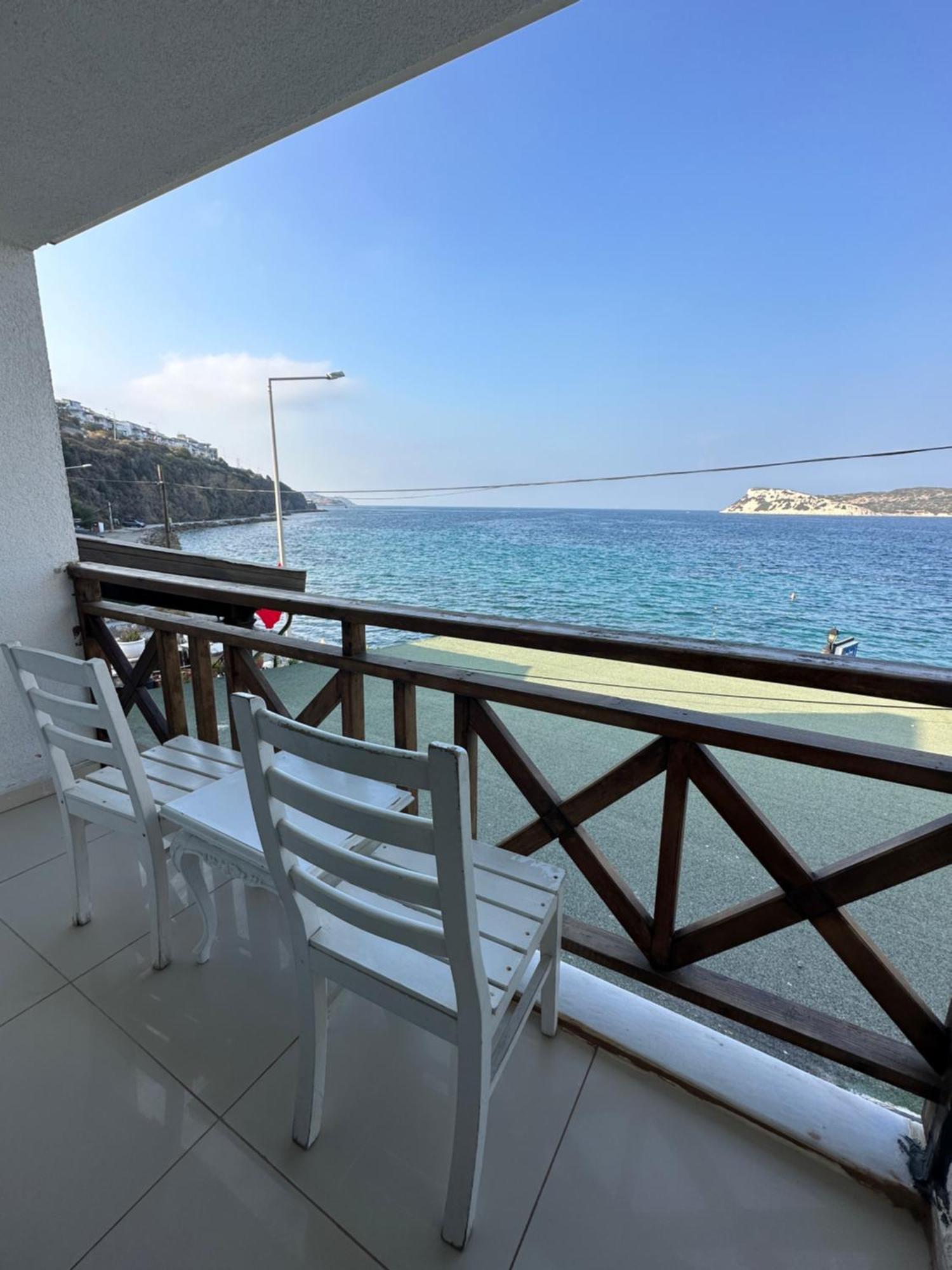Giritli Rum Meyhanesi & Butik Otel Karaburun  Exterior foto